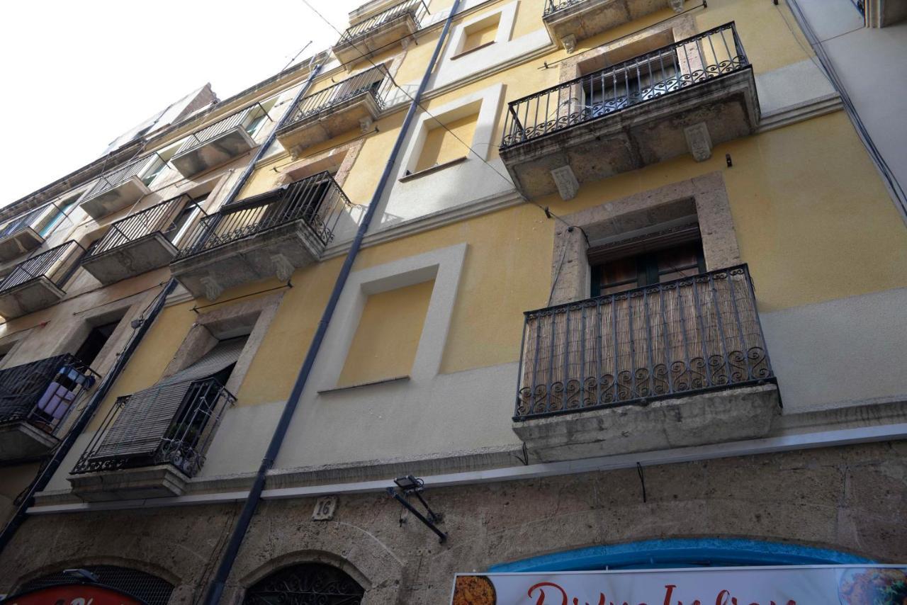 Pigal 1 Apartament Centre Historic Daire Tarragona Dış mekan fotoğraf